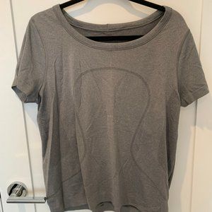 lululemon workout T-shirt